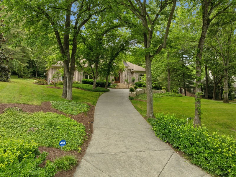 915 Calloway Dr, Brentwood, TN 37027