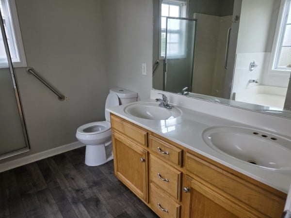 3741 N Jot Dr, Clarksville, TN 37040