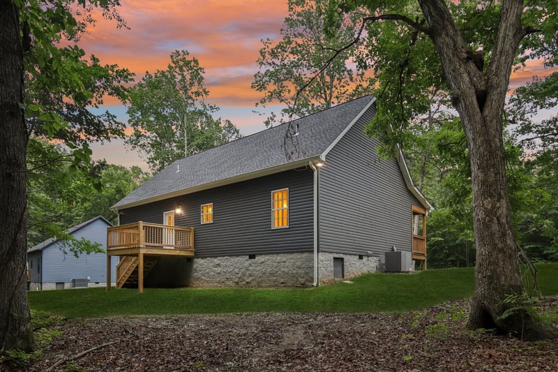 122 Deerwood Ct, Dickson, TN 37055