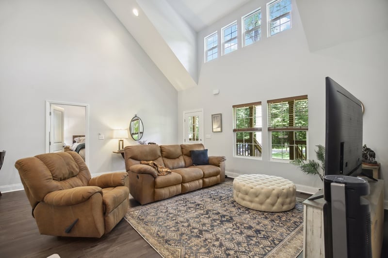 122 Deerwood Ct, Dickson, TN 37055