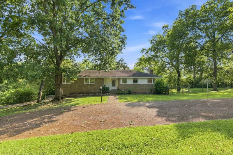212 Peeler Trl, Madison, TN 37115