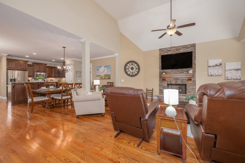 1114 Matheus Dr, Murfreesboro, TN 37128