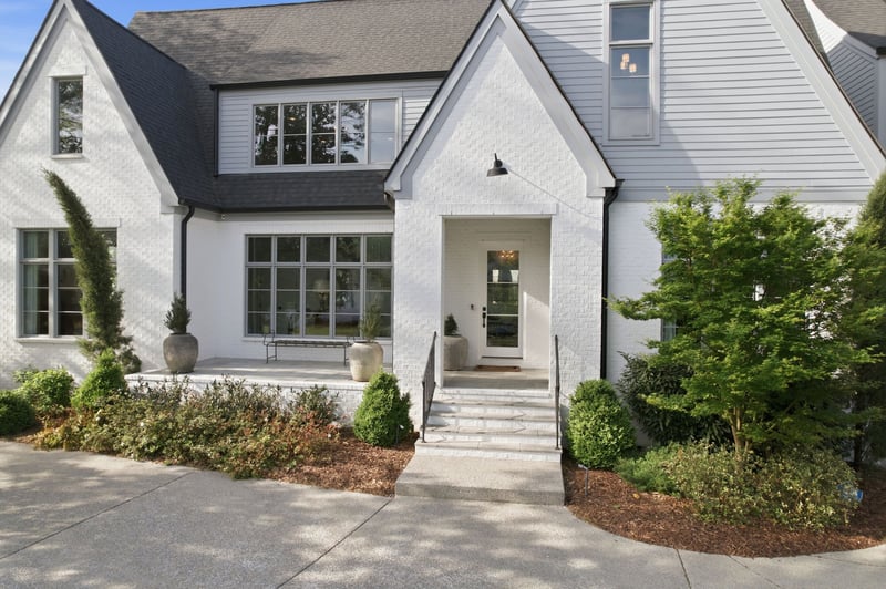 2825 Sugar Tree Rd, Nashville, TN 37215