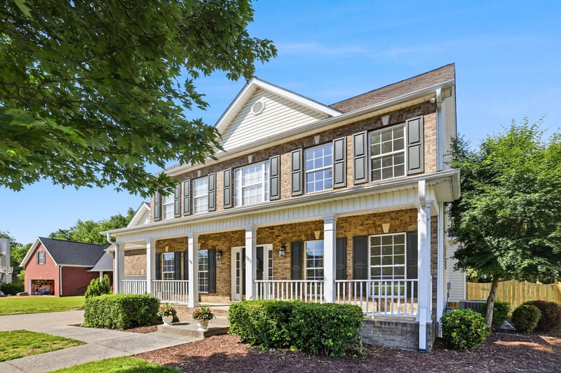1905 Bunbury Ct, Thompsons Station, TN 37179