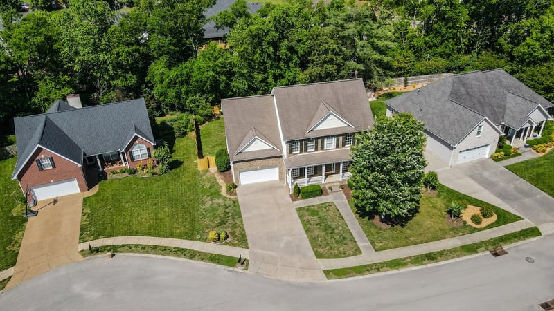 1905 Bunbury Ct, Thompsons Station, TN 37179