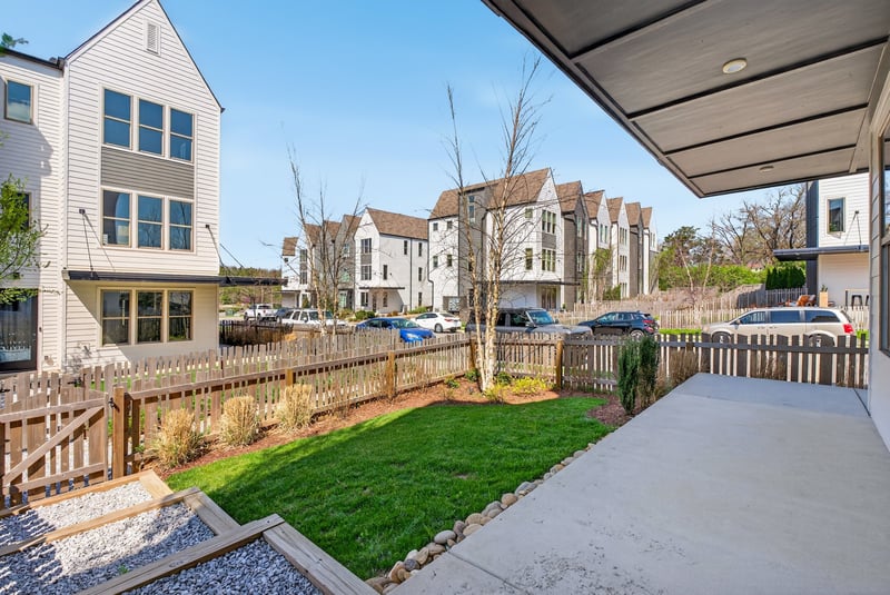 354 East Village Ln, Nashville, TN 37216