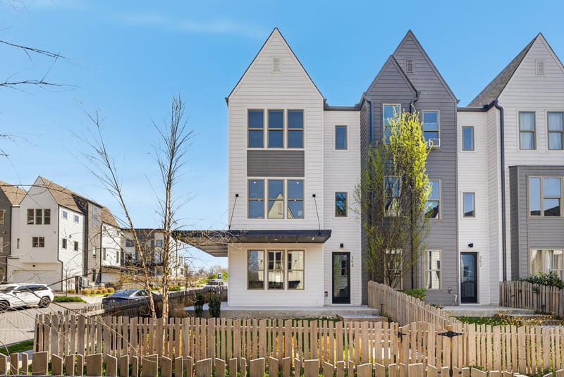 354 East Village Ln, Nashville, TN 37216