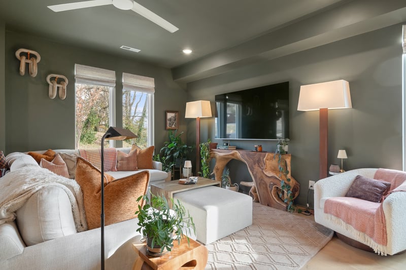 1267 John St, Nashville, TN 37210