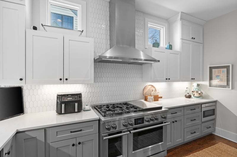 128 37th Ave, Nashville, TN 37209