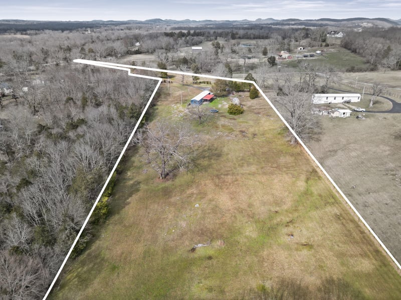 2510 Highway 231 , Castalian Springs, TN 37031