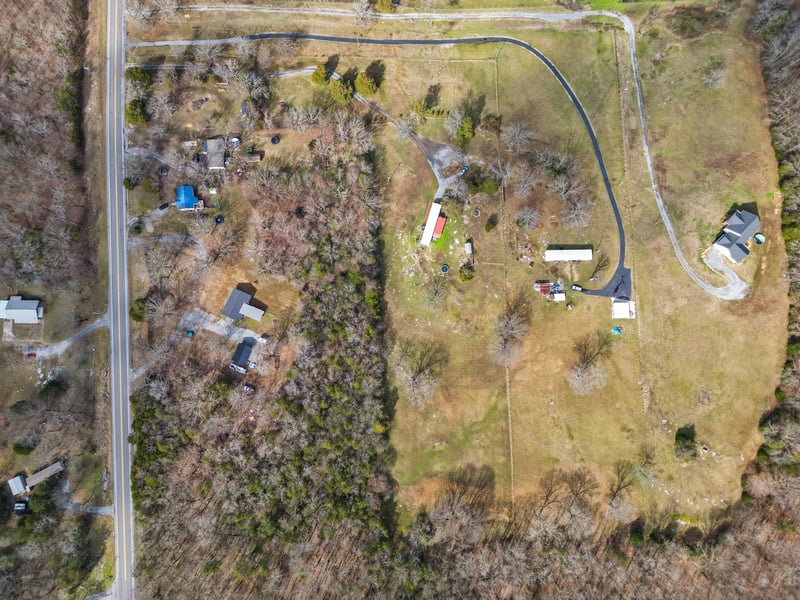 2510 Highway 231 , Castalian Springs, TN 37031