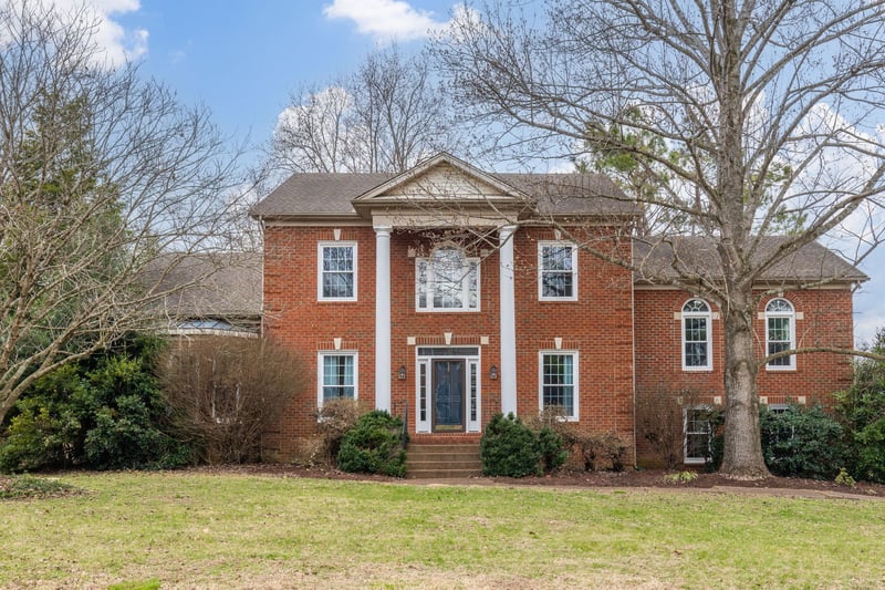 1119 Osprey Ln, Nashville, TN 37221