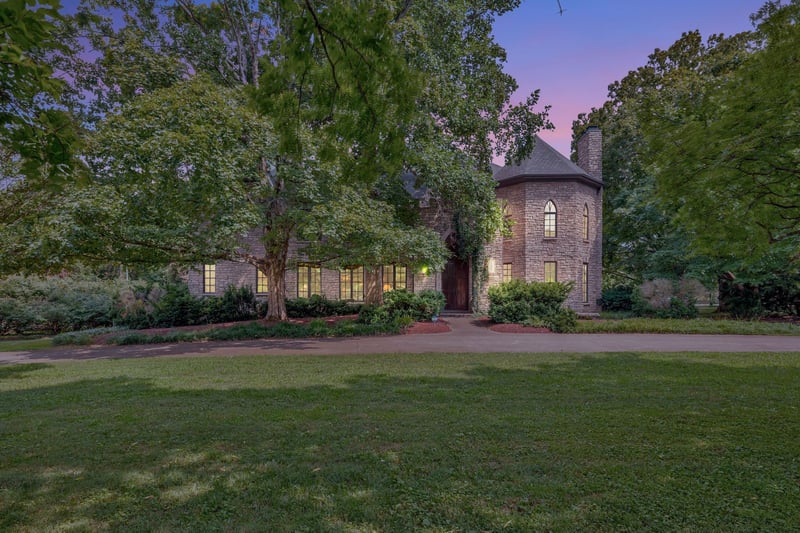 1108 Belle Meade Blvd, Nashville, TN 37205