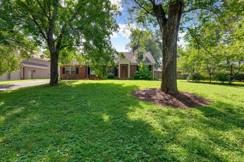 690 Clearview Dr, Nashville, TN 37205