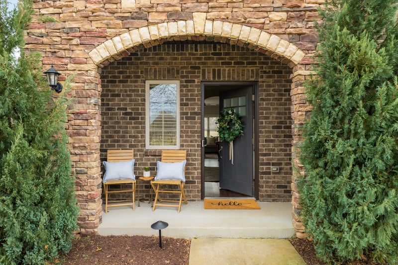 2380 Stockwood Trl, Thompsons Station, TN 37179