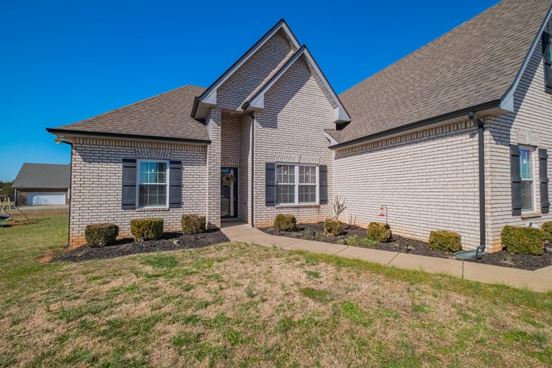 7909 Alameda Dr, Murfreesboro, TN 37127