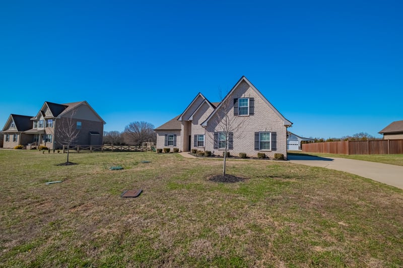 7909 Alameda Dr, Murfreesboro, TN 37127