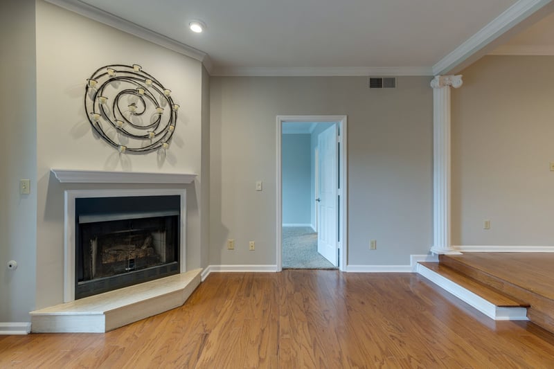 120 W End Pl, Nashville, TN 37205