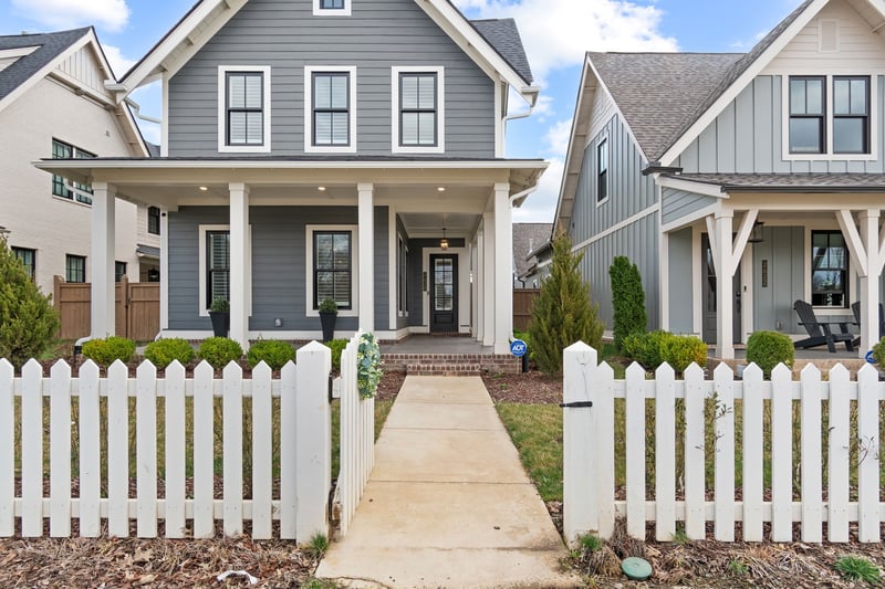 2620 Buckner Ln, Thompsons Station, TN 37179