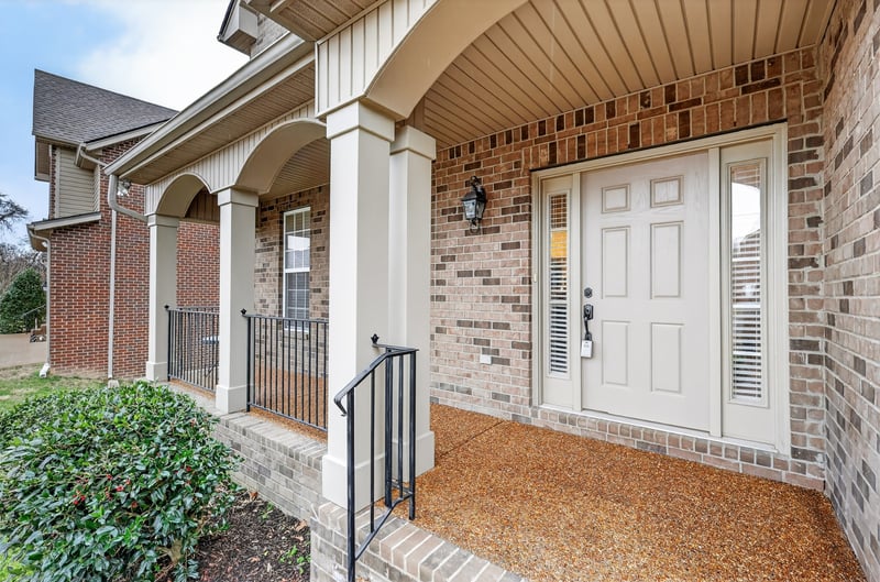 6630 Sunnywood Dr, Nashville, TN 37211