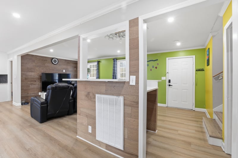 561 Castlegate Dr, Nashville, TN 37217