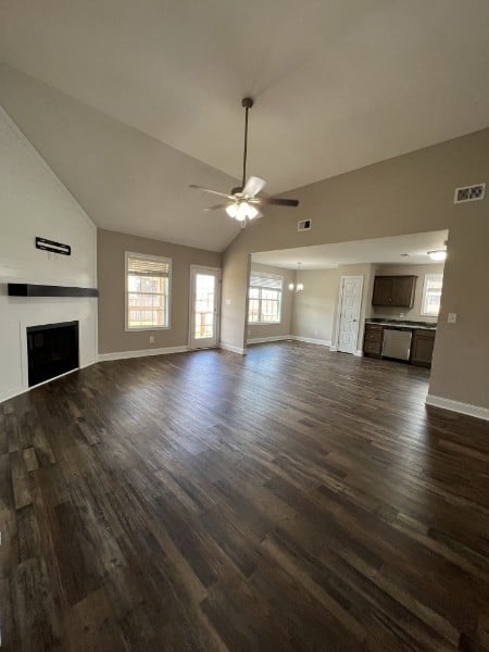 1101 Whitney Dr, Clarksville, TN 37042