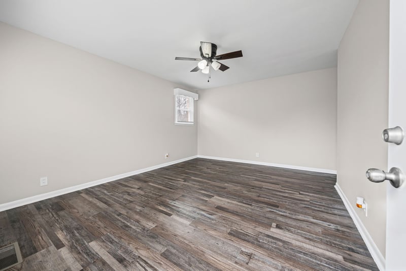 671 Shelton Ct, Clarksville, TN 37040