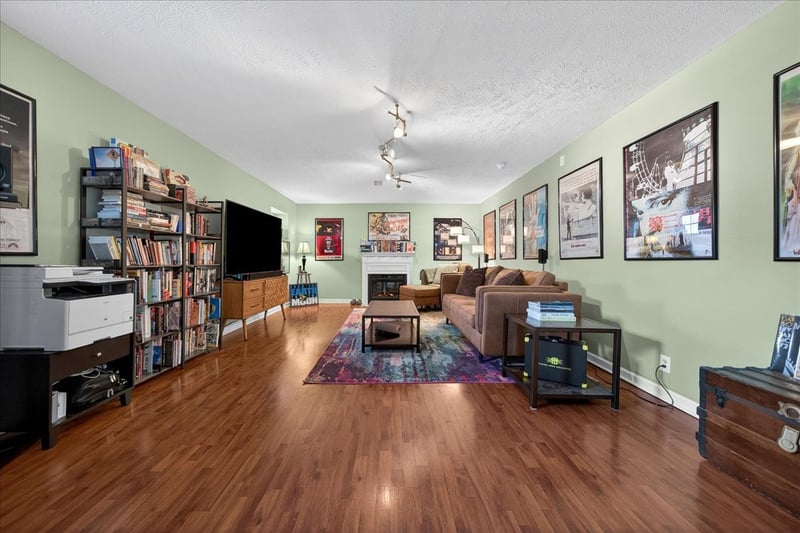 5700 Amalie Dr, Nashville, TN 37211