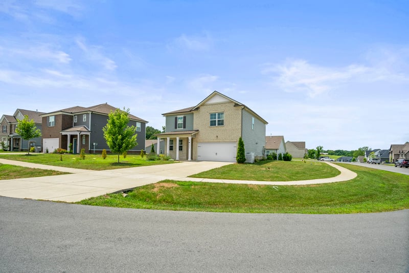 4394 Socata Ct, Cross Plains, TN 37049