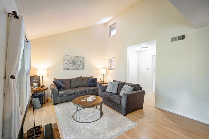 427 Summit Ridge Pl, Nashville, TN 37215