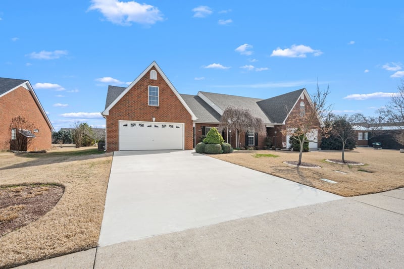 2351 Will Drew Dr, Murfreesboro, TN 37128