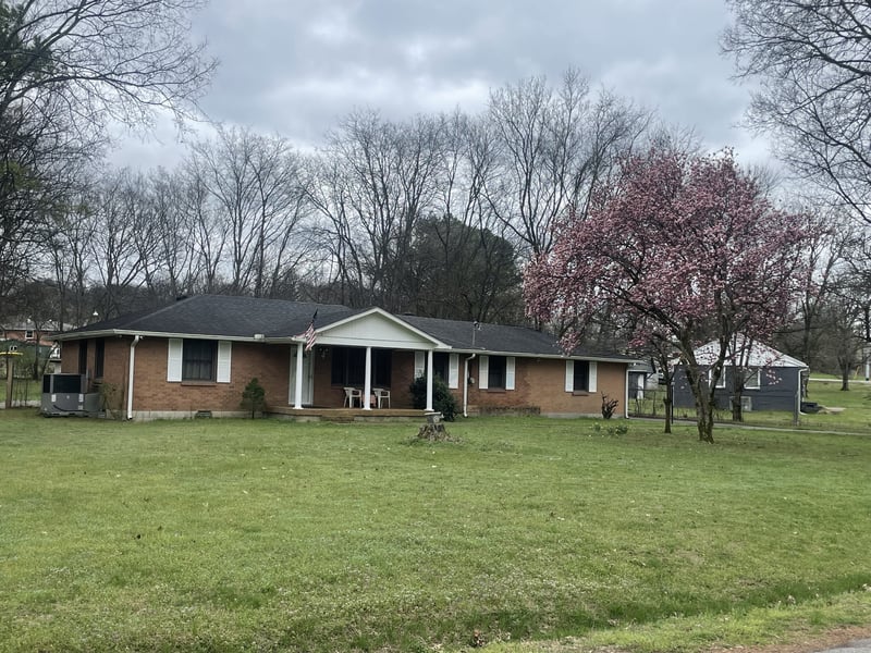 456 Ewing Ln, Nashville, TN 37207