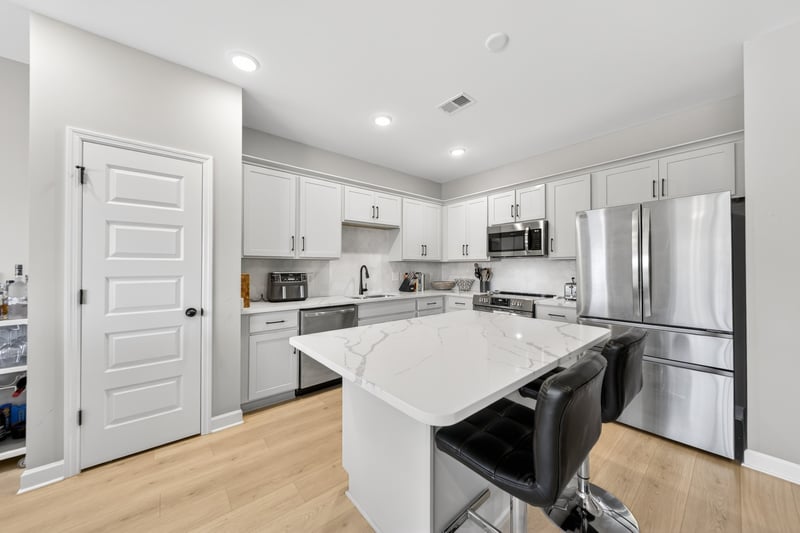 145 Dameron Dr, Hendersonville, TN 37075