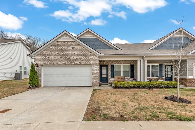 942 Millstream Dr, Nashville, TN 37218