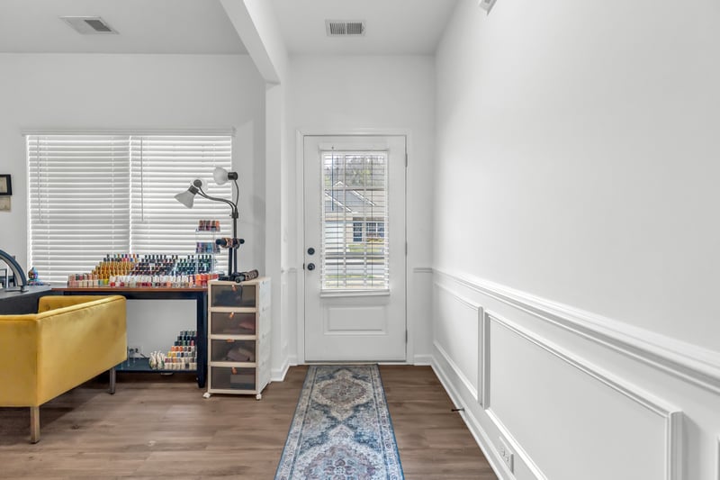 942 Millstream Dr, Nashville, TN 37218