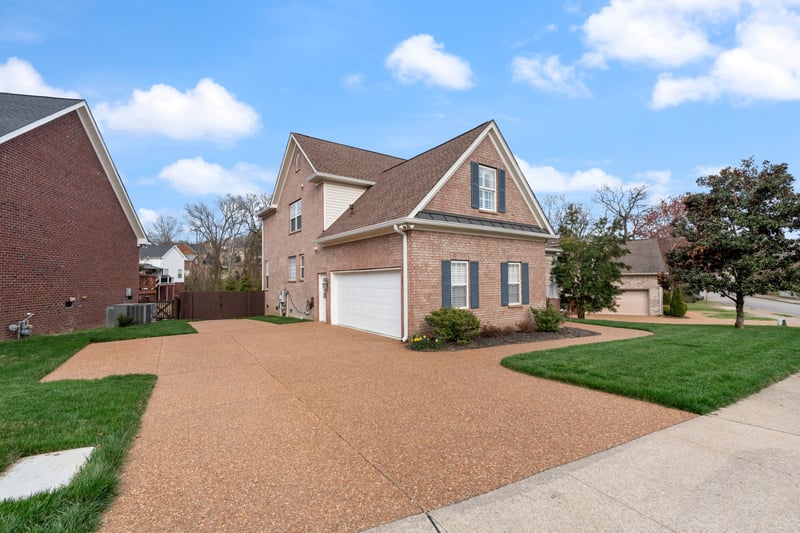 2058 Sherbrooke Ln, Nashville, TN 37211