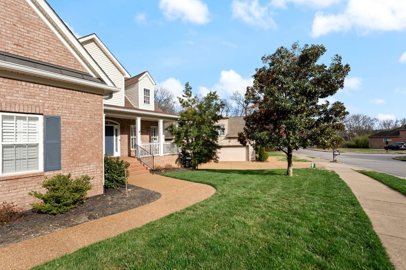 2058 Sherbrooke Ln, Nashville, TN 37211
