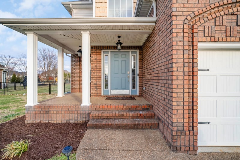 705B N Russell St, Portland, TN 37148