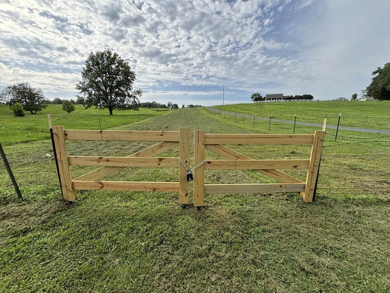 7373 New Chapel Rd, Springfield, TN 37172