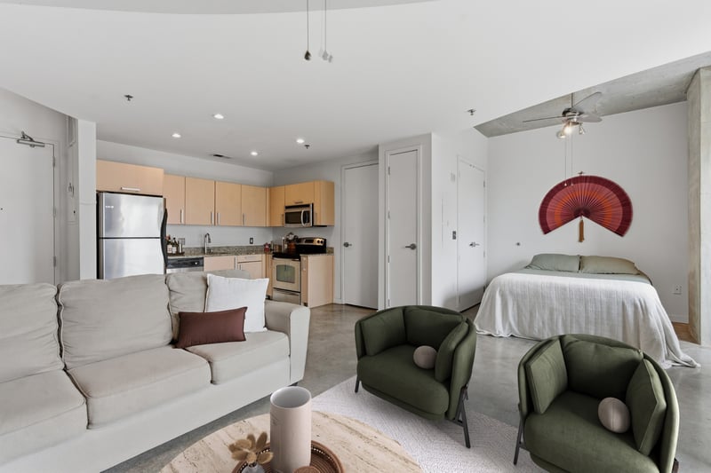 600 12th Ave S Apt 430, Nashville, TN 37203