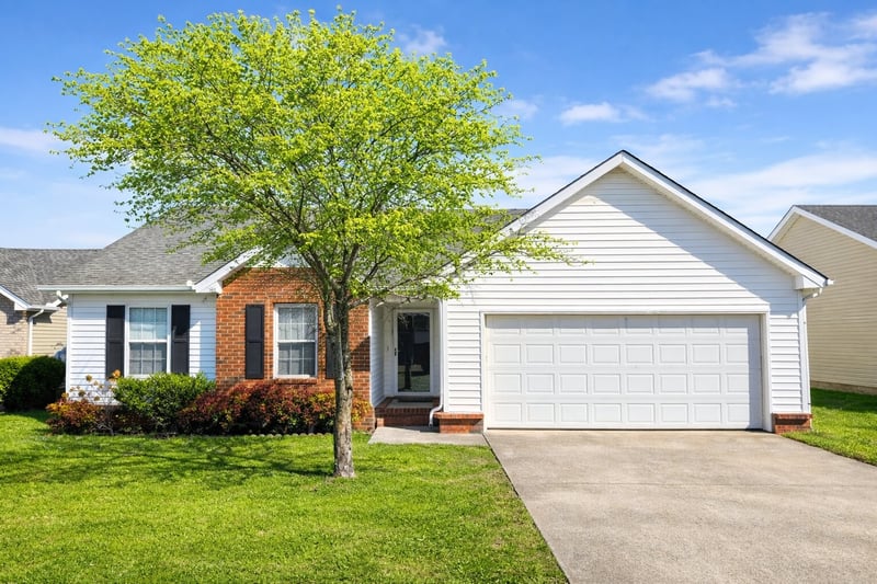 2724 Roscommon Dr, Murfreesboro, TN 37128