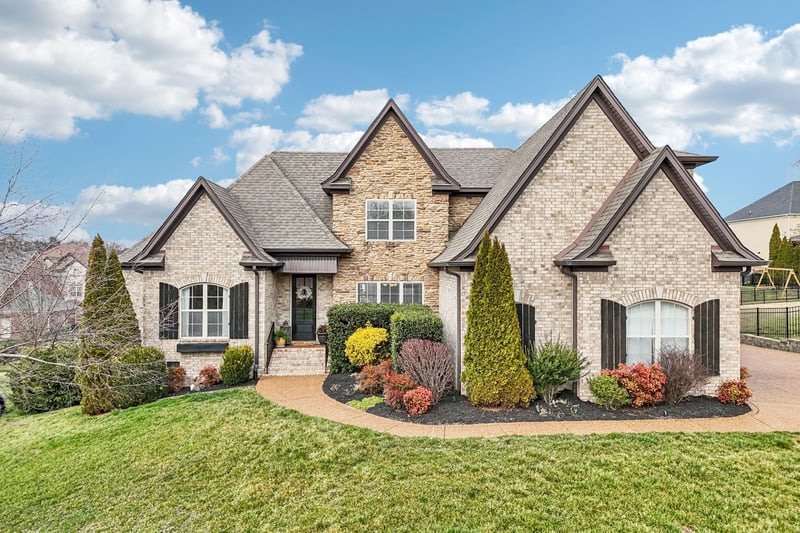 1546 Hunt Club Blvd, Gallatin, TN 37066