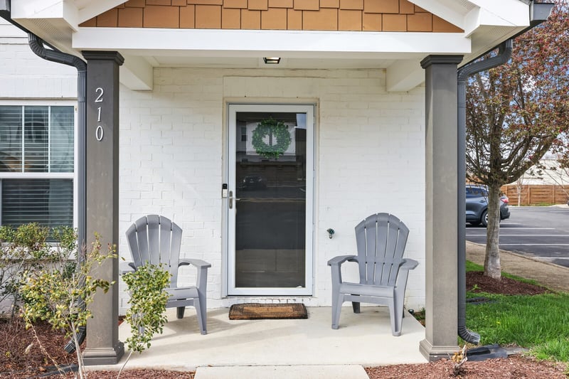 210 W Mill Dr, Nashville, TN 37209