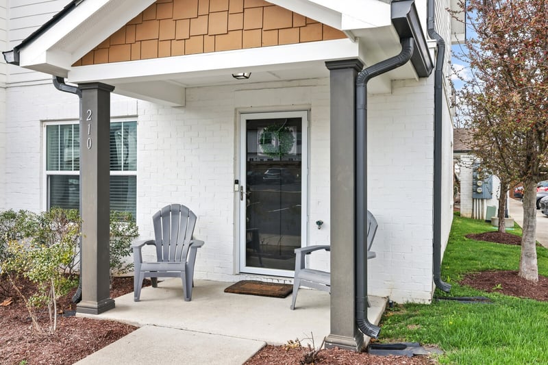 210 W Mill Dr, Nashville, TN 37209