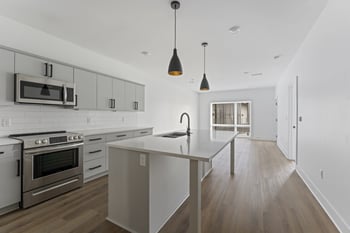 2704 Clifton Ave #201, Nashville, TN 37209