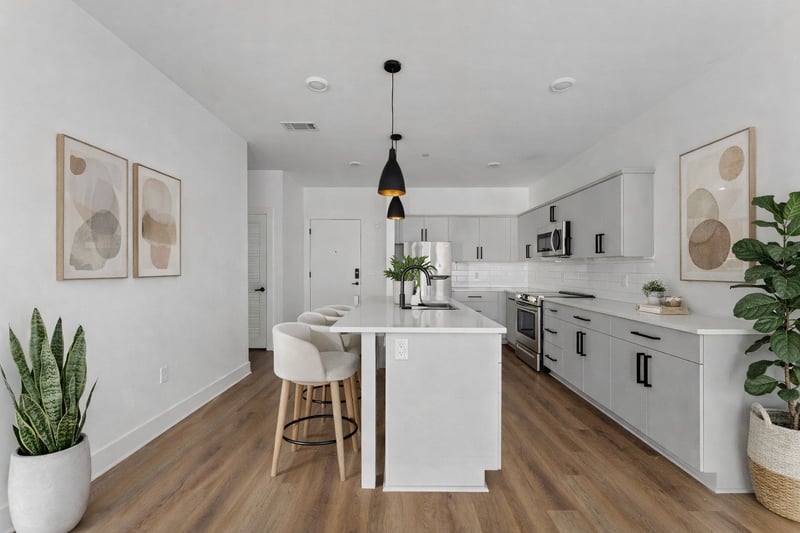 2704 Clifton Ave #201, Nashville, TN 37209