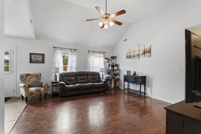 2045 Barretts Ridge Dr, Murfreesboro, TN 37130