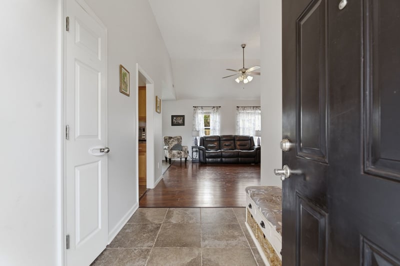 2045 Barretts Ridge Dr, Murfreesboro, TN 37130