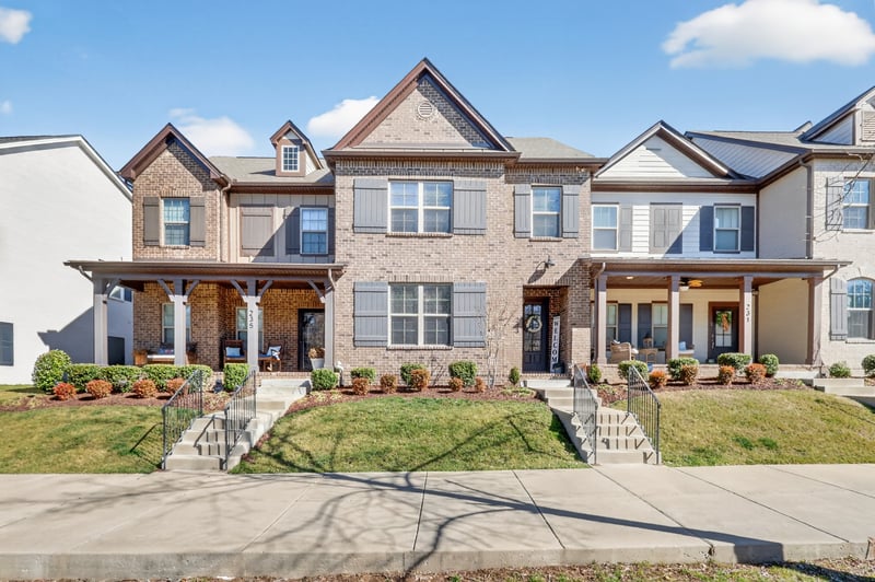 233 Claremont Ct, Gallatin, TN 37066