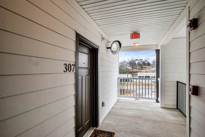 6411 Charlotte Road Cir #307, Nashville, TN 37209